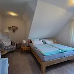 ホームステイ Gaestehaus Schuppe In