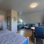 ホームステイ Gaestehaus Schuppe In