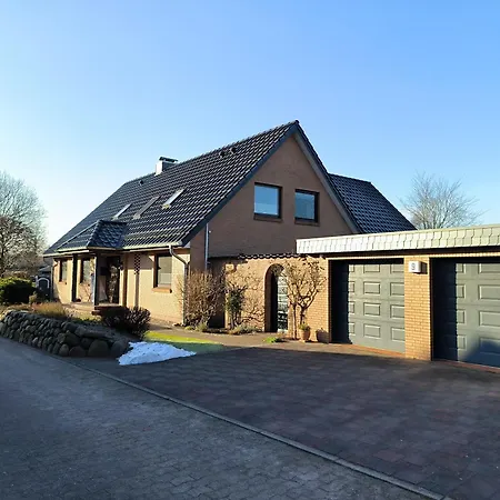 Gaestehaus Schuppe In ホームステイ タープ