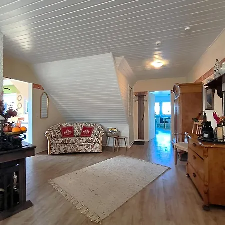 Gaestehaus Schuppe In ホームステイ タープ