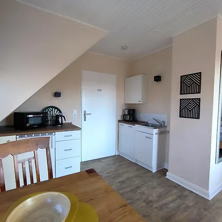 ホームステイ Gaestehaus Schuppe In タープ