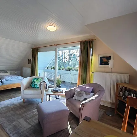 ホームステイ Gaestehaus Schuppe In