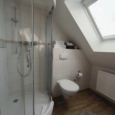 Gaestehaus Schuppe In ホームステイ