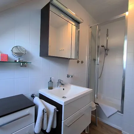 Gaestehaus Schuppe In * タープ