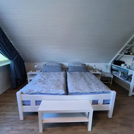 Gaestehaus Schuppe In タープ